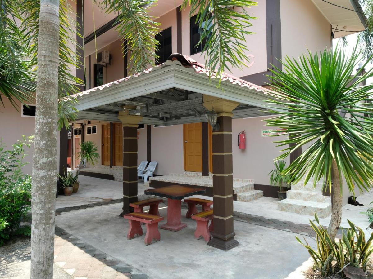 Oyo 44005 Senangin Resort & Cafe Tumpat Exterior foto